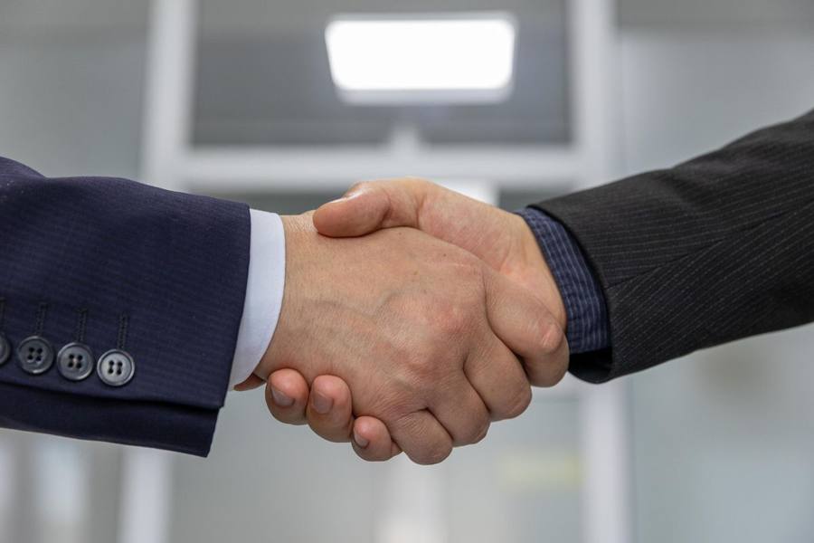 Ticaret ve Sözleşmeler Hukuku